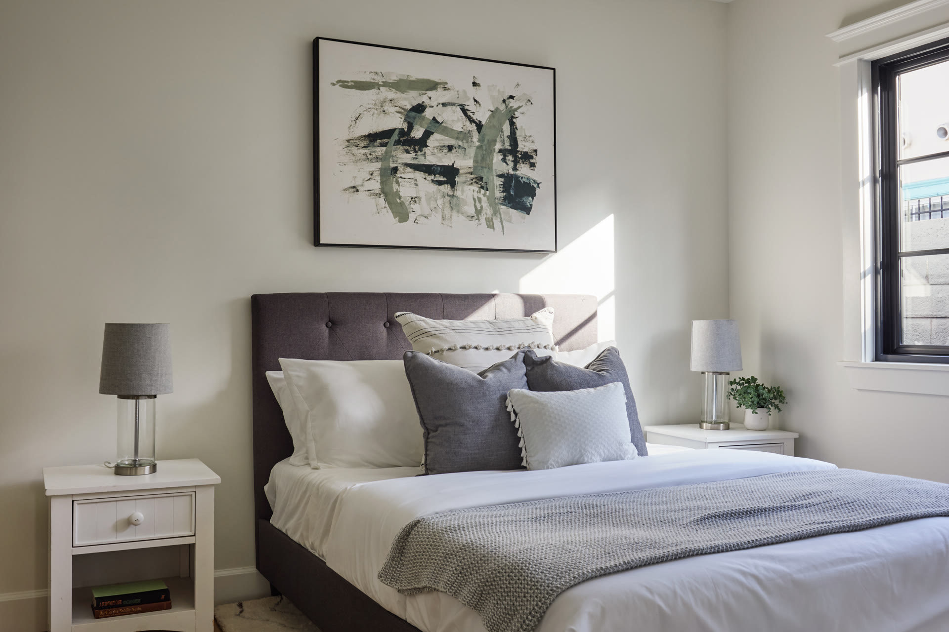 2402 Alsace — 4